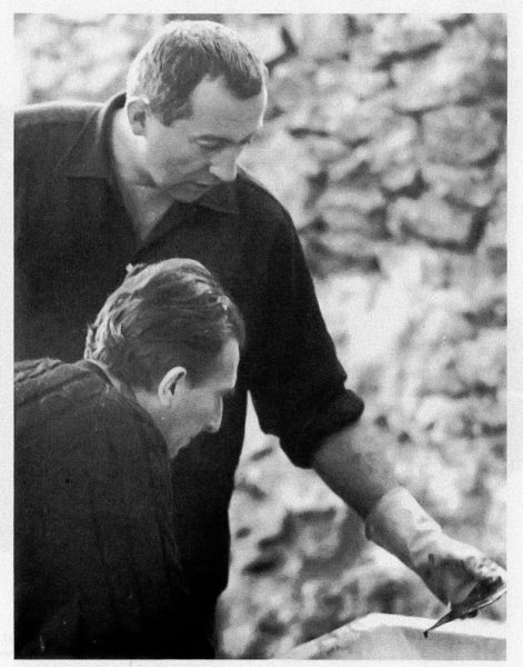 Avec Roger Vailland, gravure à Sète, 1961