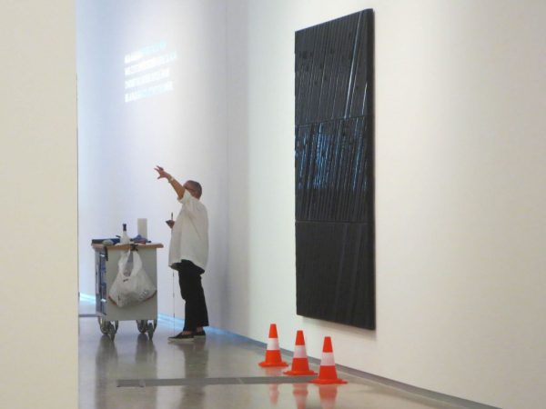 Pierre Soulages, Peinture 244 x 181 cm, 25 avril 2011
Acrylique sur toile, triptyque (3 éléments de 81 x 181 cm, superposés)
Collection particulière. Courtesy Galerie Alice Pauli, Lausanne