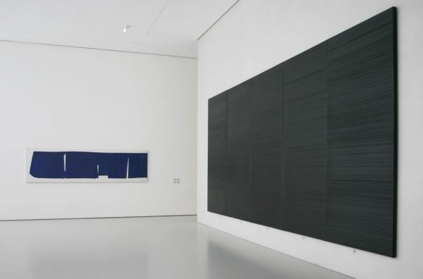 Peinture, 100 X 355 cm, 21 Septembre 1971 (cat. n° 689)  Peinture, 290 X 654 cm Polyptyque, Janvier 1997 (cat. n° 1158)