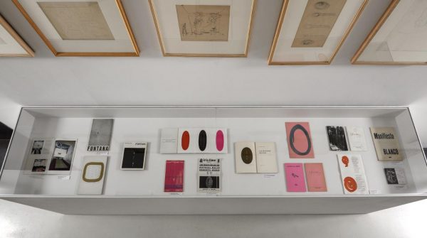 LUCIO FONTANA_018